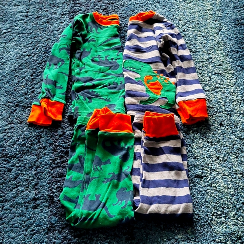 🦖 Long sleeve Carter PJs